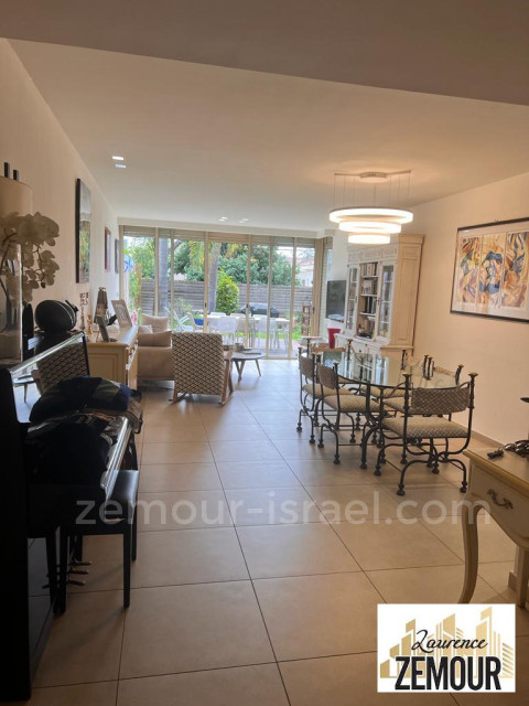 appartement Raanana